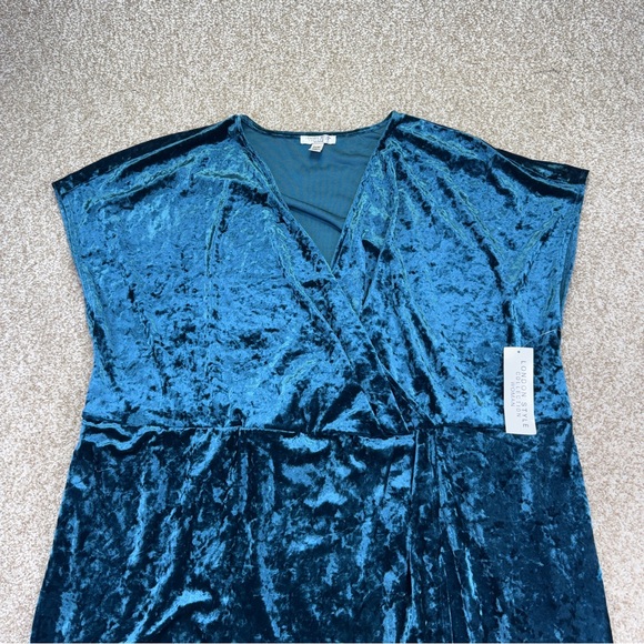 New London Style Elegant Teal Velvet Wrap Dress Women’s Size 24W - Picture 3 of 12